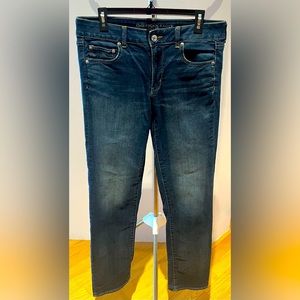 American Eagle Women’s Mid-rise/Straight leg/X-Long blue jeans.